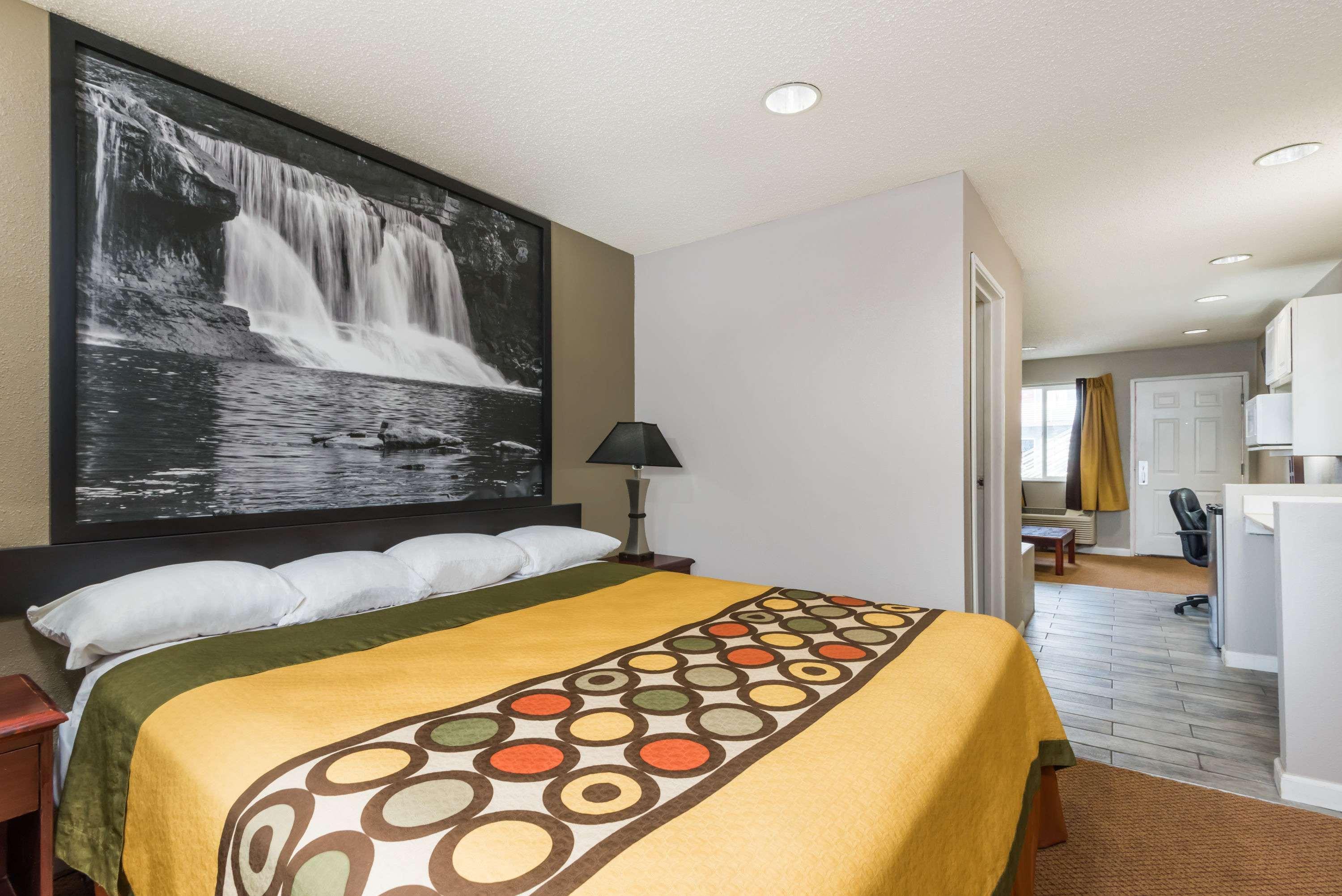Super 8 By Wyndham Indianapolis/Ne/Castleton Area Hotel Luaran gambar