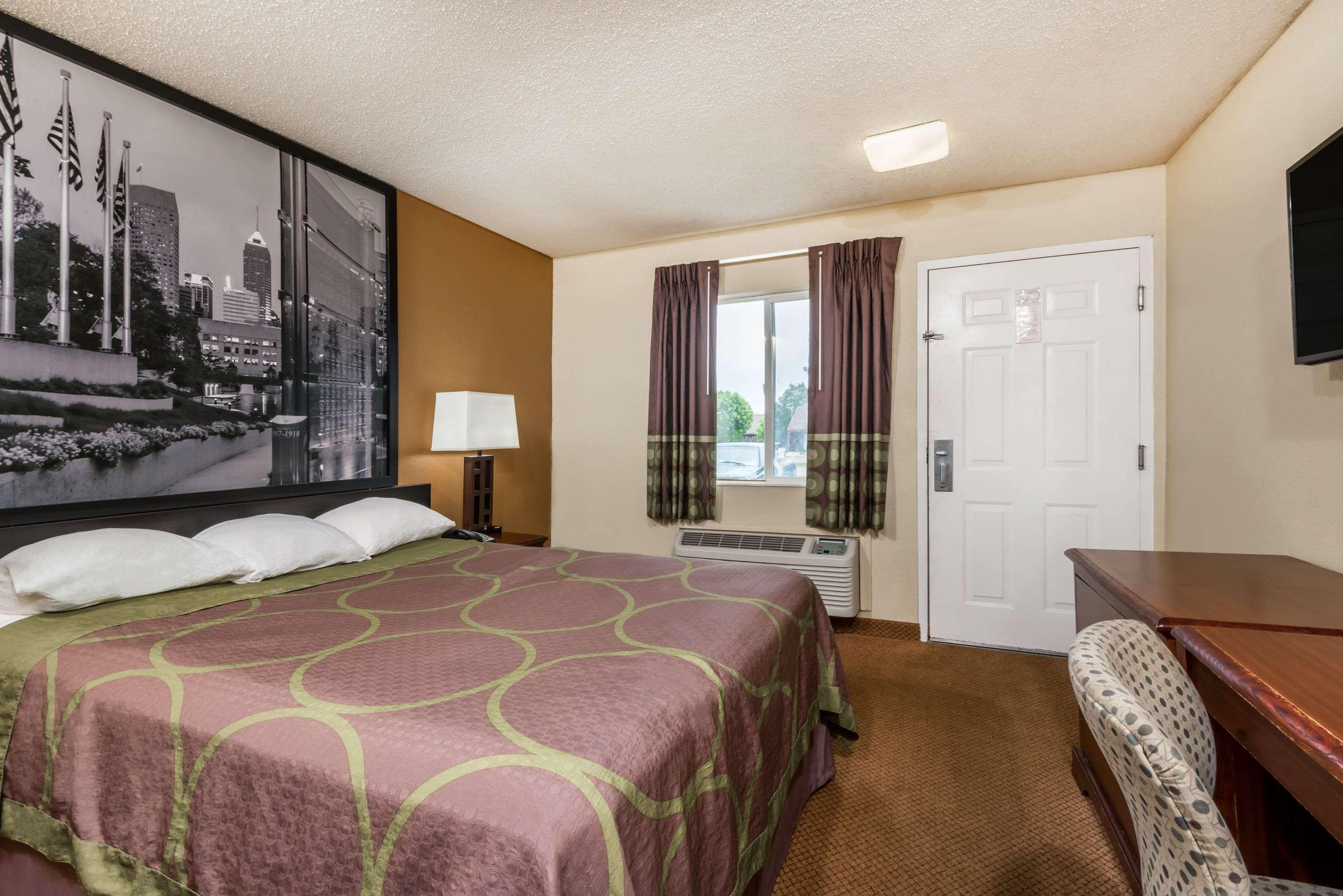 Super 8 By Wyndham Indianapolis/Ne/Castleton Area Hotel Luaran gambar