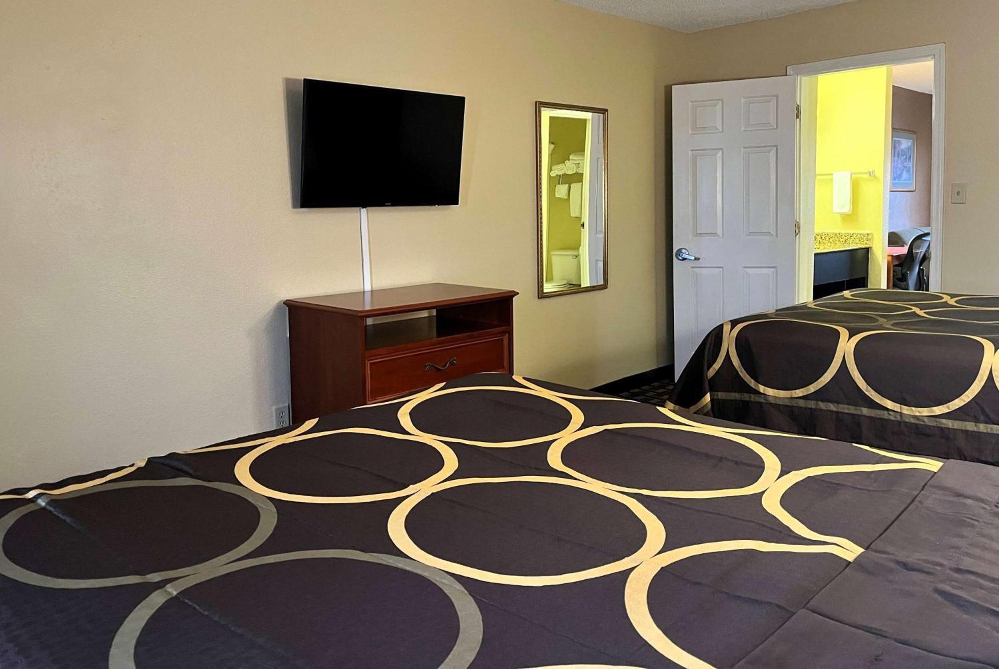 Super 8 By Wyndham Indianapolis/Ne/Castleton Area Hotel Luaran gambar
