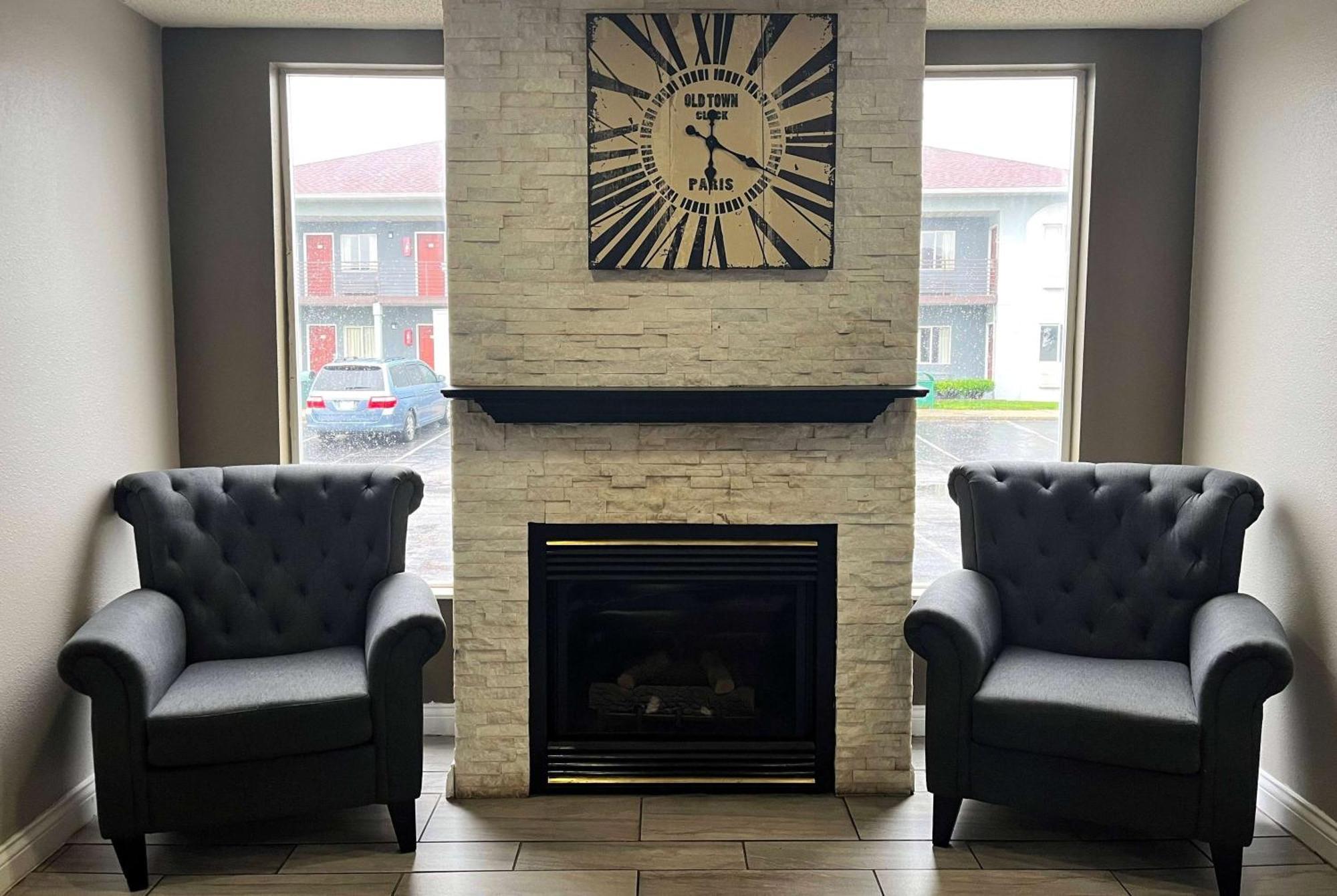 Super 8 By Wyndham Indianapolis/Ne/Castleton Area Hotel Luaran gambar