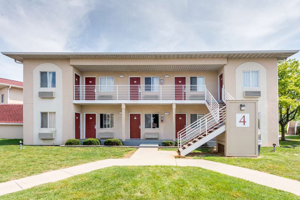 Super 8 By Wyndham Indianapolis/Ne/Castleton Area Hotel Luaran gambar
