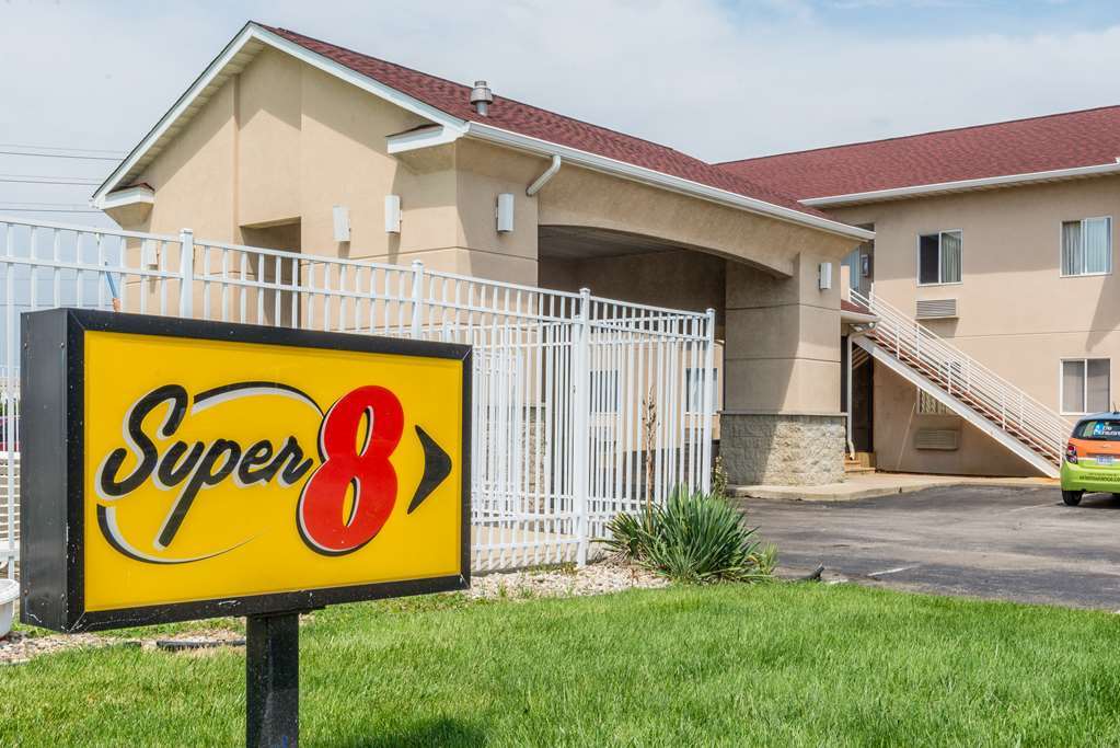 Super 8 By Wyndham Indianapolis/Ne/Castleton Area Hotel Luaran gambar
